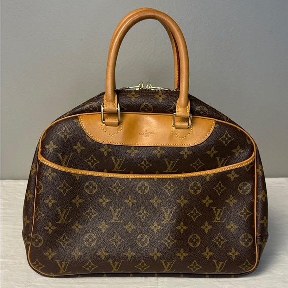 Louis Vuitton Handbags - Louis Vuitton Monogram Canvas Deauville Bag